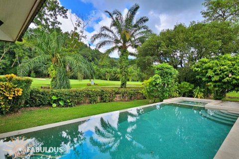 Chalet de 3 dormitorios en Kathu, Tailandia № 179417 - foto 4