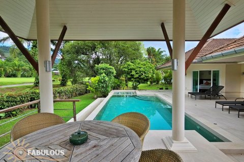 Chalet de 3 dormitorios en Kathu, Tailandia № 179417 - foto 5