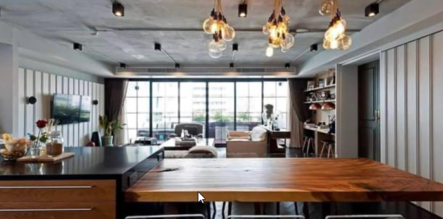 Condominio de 2 dormitorios en Pathum Wan, Bangkok, Tailandia № 205303
