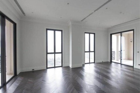 Condominio de 3 dormitorios en Pathum Wan, Bangkok, Tailandia № 205308 - foto 11