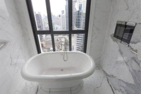 Condominio de 3 dormitorios en Pathum Wan, Bangkok, Tailandia № 205308 - foto 7