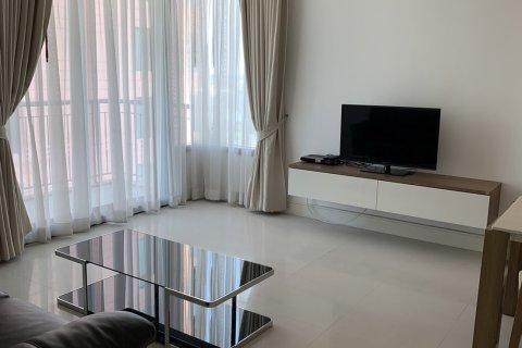 Condominio de 2 dormitorios en Khlong Toei, Bangkok, Tailandia № 205305 - foto 3