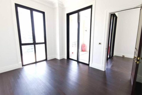 Condominio de 2 dormitorios en Pathum Wan, Bangkok, Tailandia № 205307 - foto 3