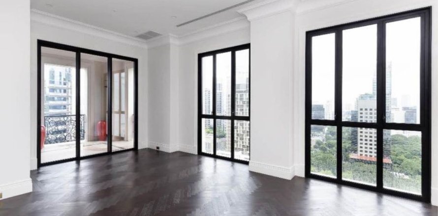 Condominio de 2 dormitorios en Pathum Wan, Bangkok, Tailandia № 205307