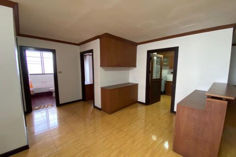 Condominio de 2 dormitorios en Watthana, Bangkok, Tailandia № 71564 - foto 2