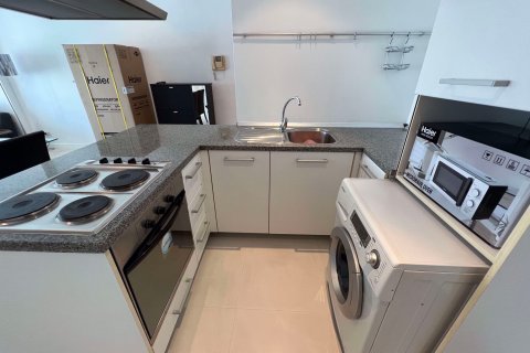 Condominio de 2 dormitorios en Khlong Toei, Bangkok, Tailandia № 71562 - foto 14