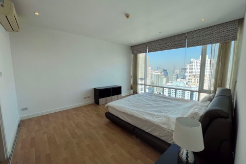 Condominio de 2 dormitorios en Khlong Toei, Bangkok, Tailandia № 71562 - foto 17