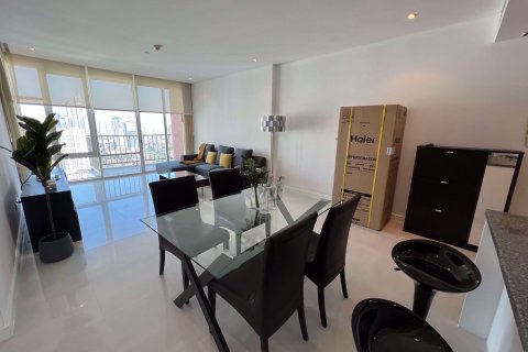 Condominio de 2 dormitorios en Khlong Toei, Bangkok, Tailandia № 71562 - foto 12