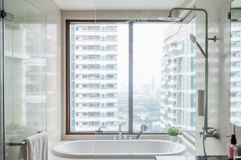 Condominio de 2 dormitorios en Bangkok, Tailandia № 180626 - foto 17