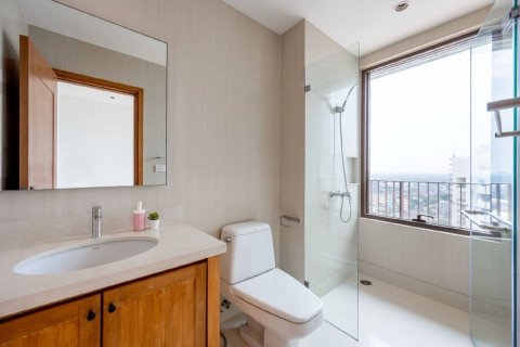 Condominio de 2 dormitorios en Bangkok, Tailandia № 180626 - foto 20
