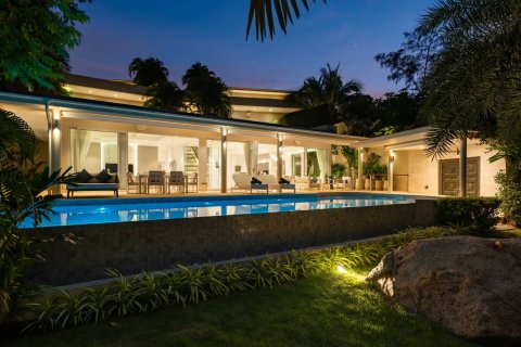 Casa de 5 dormitorios en Ko Samui, Tailandia № 180631 - foto 23