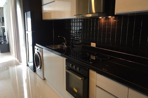 Condominio de 1 dormitorio en Bangkok, Tailandia № 144218 - foto 4
