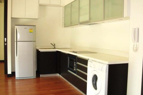 Condominio de 2 dormitorios en Yan Nawa, Bangkok, Tailandia № 144221 - foto 8