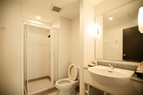 Condominio de 2 dormitorios en Bangkok, Tailandia № 157691 - foto 7