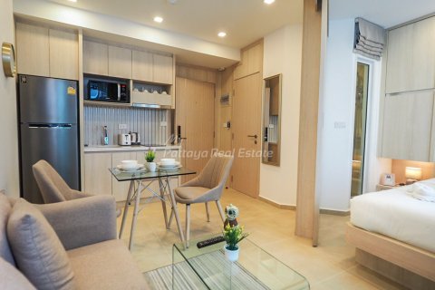Condominio de 1 dormitorio en Bang Lamung, Tailandia № 205247 - foto 4
