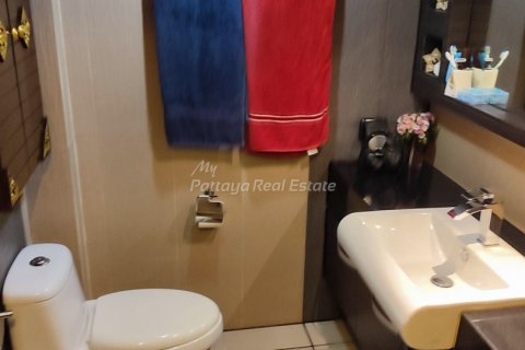 Estudio en el condominio en Bang Lamung, Tailandia № 205249 - foto 8