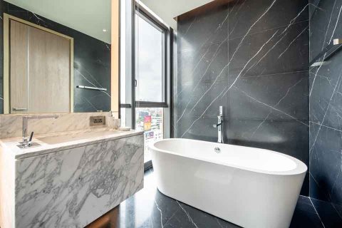 Condominio de 2 dormitorios en Bangkok, Tailandia № 214253 - foto 12