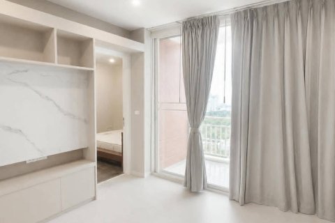 Condominio de 1 dormitorio en Bangkok, Tailandia № 214249 - foto 2