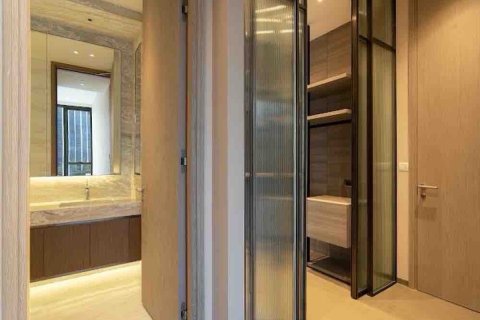 Condo à Bangkok, Thaïlande, 2 chambres  № 214250 - photo 14