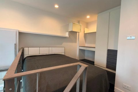 Condo in Bangkok, Thailand, 1 bedroom  № 214254 - photo 9