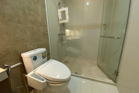 Condominio de 3 dormitorios en Watthana, Bangkok, Tailandia № 134080 - foto 15