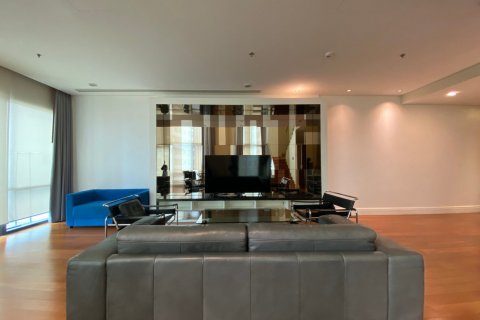 Condominio de 3 dormitorios en Watthana, Bangkok, Tailandia № 134080 - foto 3
