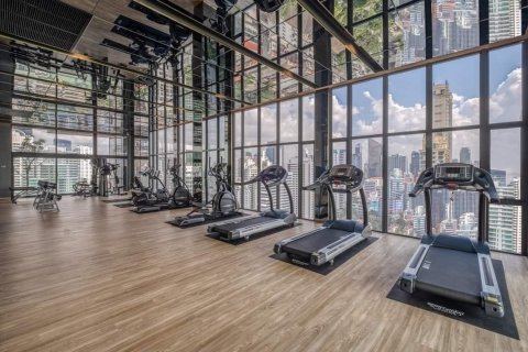 Condominio de 3 dormitorios en Khlong Toei, Bangkok, Tailandia № 134082 - foto 15