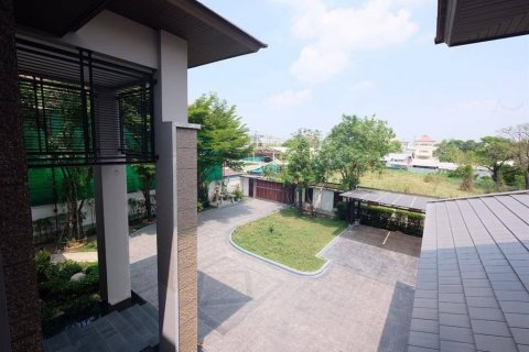 Chalet de 4 dormitorios en Prawet, Bangkok, Tailandia № 134085 - foto 3