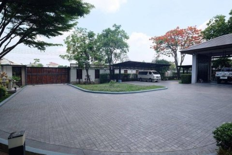 Chalet de 4 dormitorios en Prawet, Bangkok, Tailandia № 134085 - foto 15