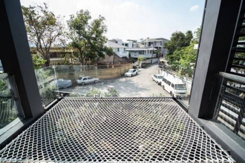 Chalet de 5 dormitorios en Phra Khanong, Bangkok, Tailandia № 134079 - foto 19