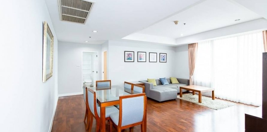 Condominio de 2 dormitorios en Watthana, Bangkok, Tailandia № 134084