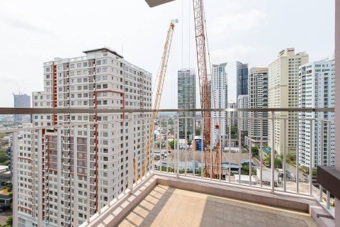 Condominio de 2 dormitorios en Watthana, Bangkok, Tailandia № 134084 - foto 6