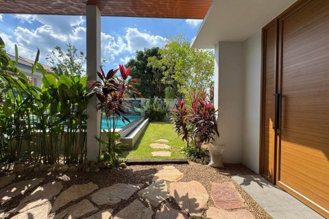 Casa de 3 dormitorios en Pattaya, Tailandia № 160961 - foto 6