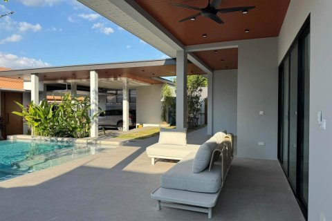 Casa de 3 dormitorios en Pattaya, Tailandia № 160961 - foto 3