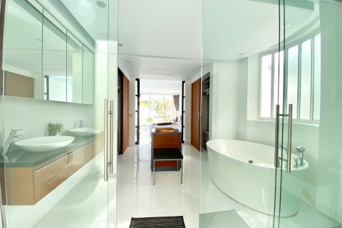 Condominio de 3 dormitorios en Bang Sare, Tailandia № 160962 - foto 21