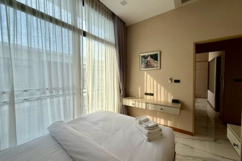 Casa de 3 dormitorios en Pattaya, Tailandia № 160965 - foto 15