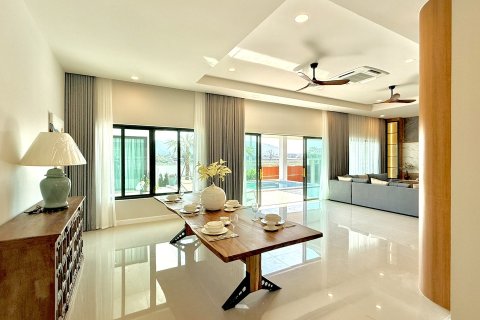 Villa in Hua Hin, Thailand 3 Schlafzimmer № 169840 - Foto 6