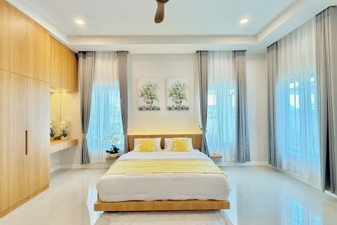 Villa in Hua Hin, Thailand 3 Schlafzimmer № 169840 - Foto 12