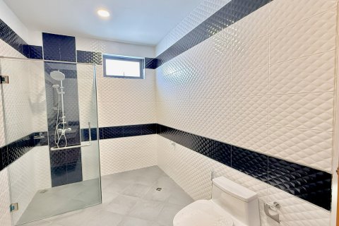 Chalet de 3 dormitorios en Hua Hin, Tailandia № 169841 - foto 13