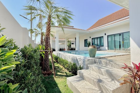 Chalet de 3 dormitorios en Hua Hin, Tailandia № 169841 - foto 19