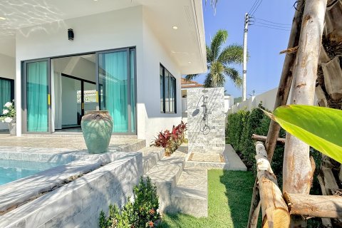 Chalet de 3 dormitorios en Hua Hin, Tailandia № 169841 - foto 20