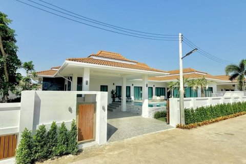 Chalet de 3 dormitorios en Hua Hin, Tailandia № 169841 - foto 24