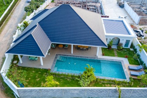 Villa in Hua Hin, Thailand 3 Schlafzimmer № 169844 - Foto 2