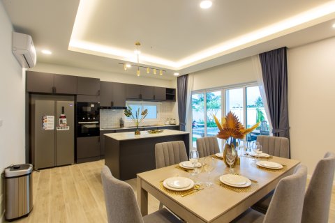 Villa in Hua Hin, Thailand 3 Schlafzimmer № 169844 - Foto 10