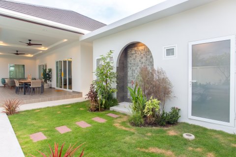Villa in Hua Hin, Thailand 3 Schlafzimmer № 169844 - Foto 28