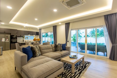 Villa in Hua Hin, Thailand 3 Schlafzimmer № 169844 - Foto 14
