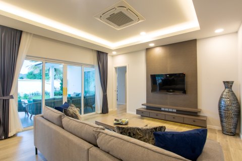 Villa in Hua Hin, Thailand 3 Schlafzimmer № 169844 - Foto 11