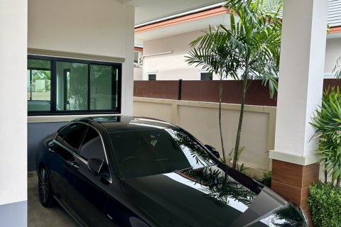 Chalet de 2 dormitorios en Pattaya, Tailandia № 203500 - foto 4