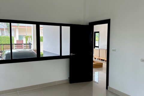Chalet de 2 dormitorios en Pattaya, Tailandia № 203500 - foto 18
