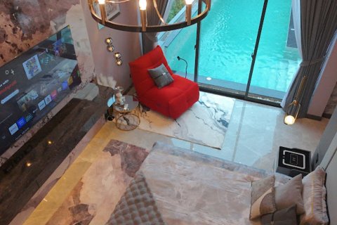 Chalet de 4 dormitorios en Pattaya, Tailandia № 203502 - foto 6